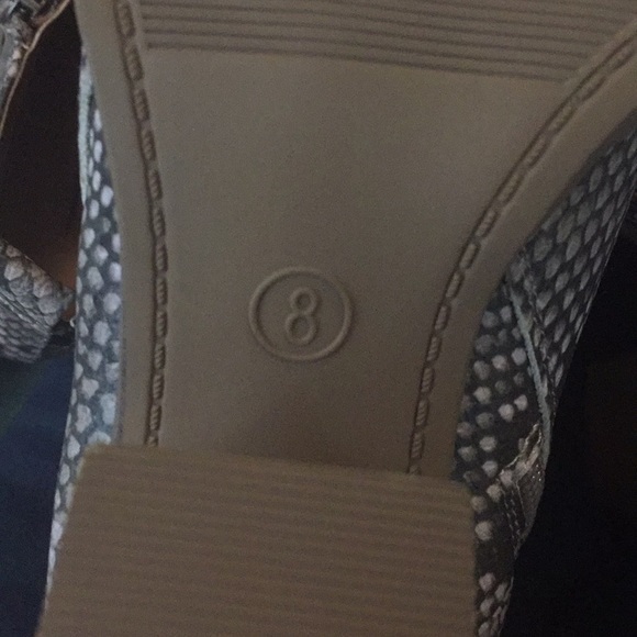 NWOT Universal Thread Gray Python Snakeskin Boots - Picture 10 of 10